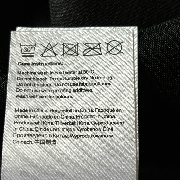 NWT Rains Curve W Rain Jacket in Slate Size Large - Picture 13 of 15